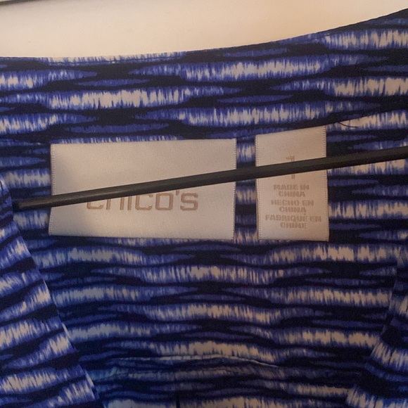 Chicos Size 1 Blue Tie Dye Tunic Top - Picture 3 of 4